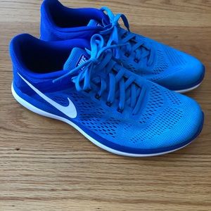 Nike flex 2016 run sneakers - size 7.5